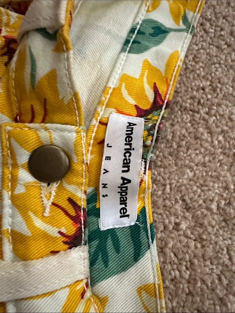 American Apparel Yellow Sunflower Print High-Waist Shorts SZ 30/31